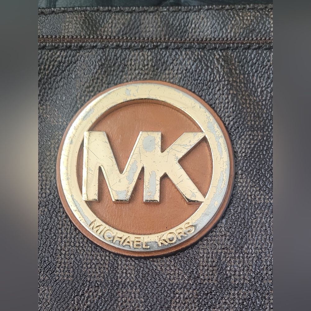 Michael Kors Fulton Crossbody Wallet Purse Dark Brown w/Gold - Picture 8 of 8